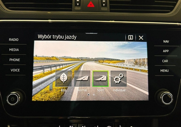 Skoda Superb cena 201990 przebieg: 1, rok produkcji 2024 z Kętrzyn małe 667